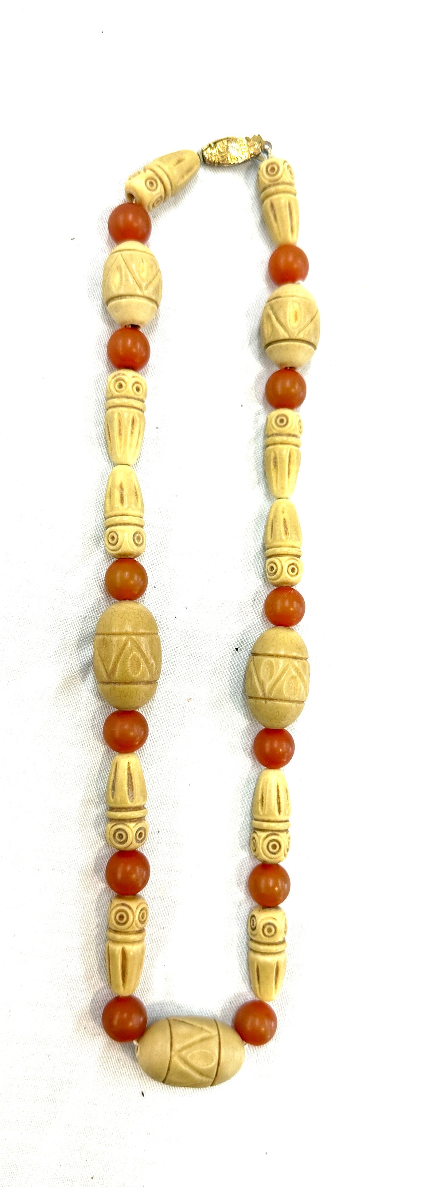 Vintage carved boho and amber necklace - Image 2 of 4