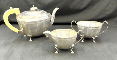 Hallmarked Silver Art Deco 3 piece tea set, total approximate weight 925 grams makers mark P E &