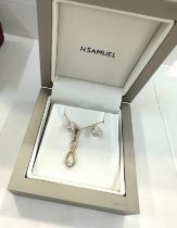 Boxed H Samuel 9ct gold necklace and earring set