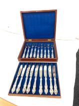 Vintage wooden boxed silver plated fish knife and forks