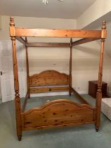 Ducle pine 4 poster double bed, complete