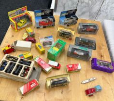 Selection of vintage and later cars includes corgi, classic car, dinky etc