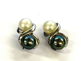 9ct white gold pearl & peacock pearl stud earrings - does not have matching backs