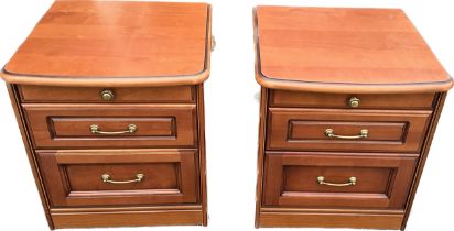 Pair of mahogany bedside cabinets measures approximately 22 inches tall 20 inches wide