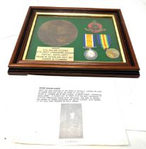 Framed WW.1 Medal Pair & Death Plaque All Relating To Dvr. William Goodwin & Copy Of Newspaper