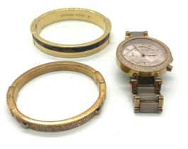 Ladies Michael Kors wrist watch and 2 bangles, watch is untested