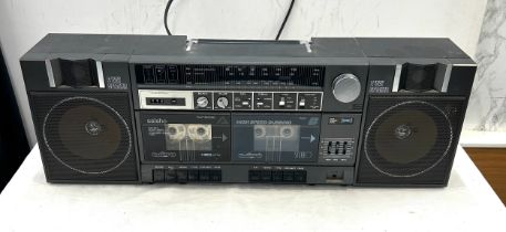 Vintage saisho t1550 ghetto blaster, working order