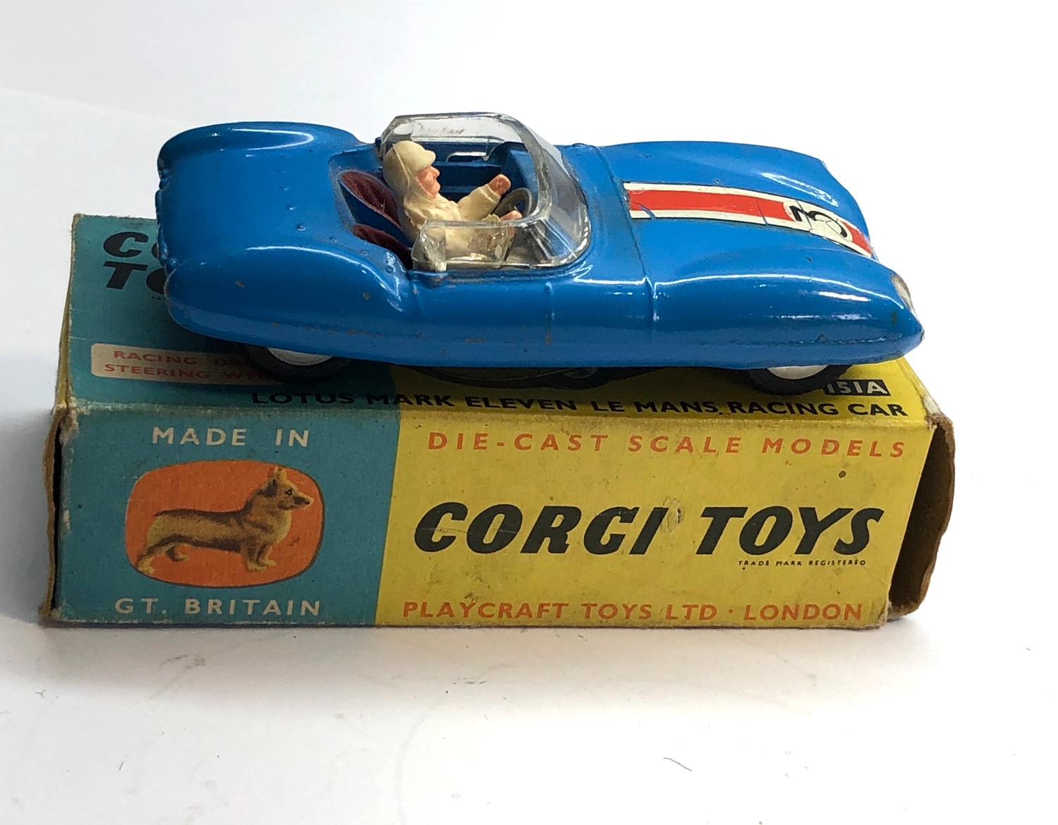 Original boxed corgi 151a lotus mark eleven le mans racing car as shown condition - Image 2 of 5
