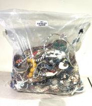 10kg UNSORTED COSTUME JEWELLERY inc. Bangles, Necklaces, Rings, Earrings.