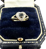 9ct gold diamond & sapphire heart ring (1.5g)