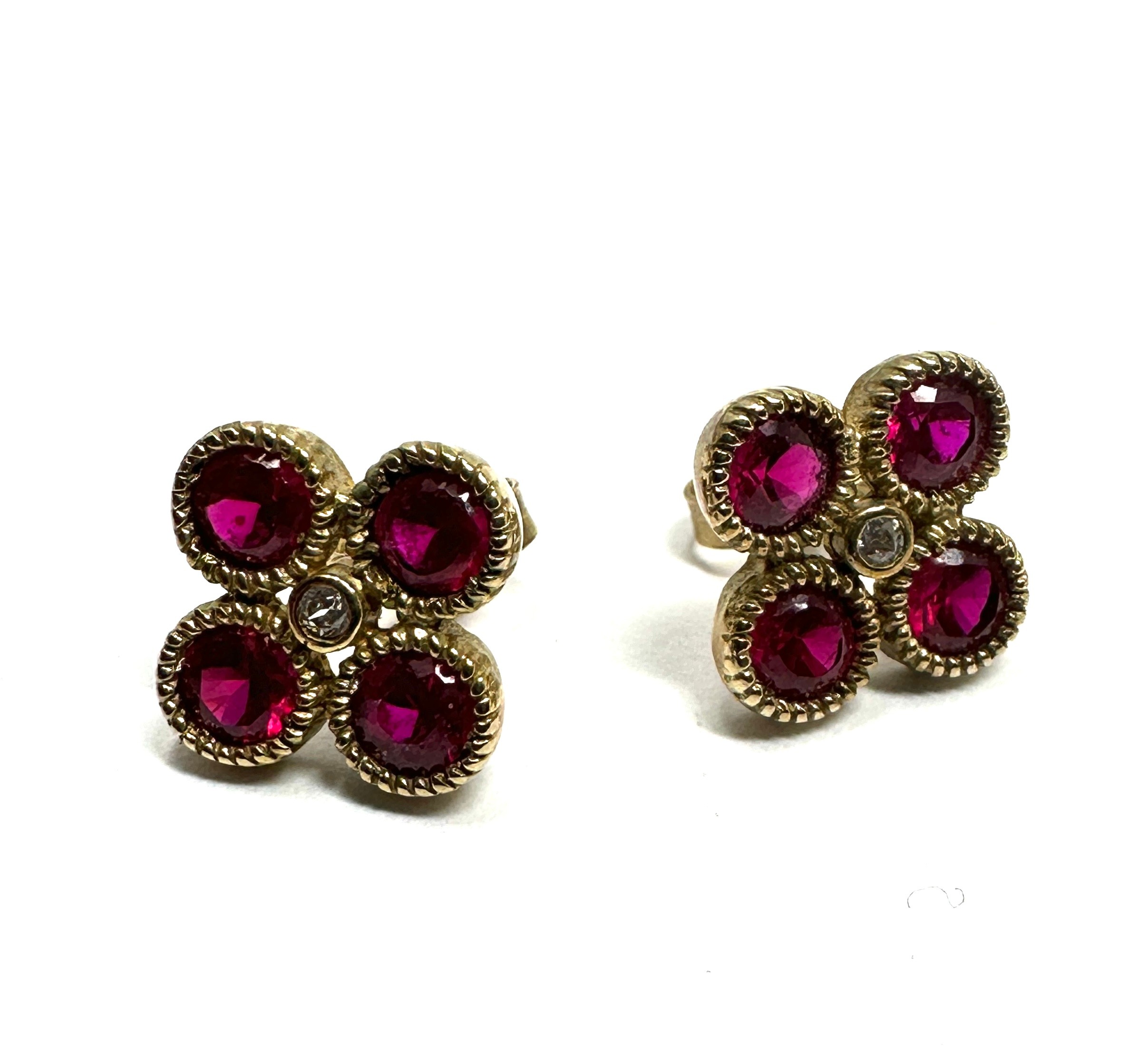 9ct gold synthetic ruby & white gemstone cluster stud earrings (2.3g)