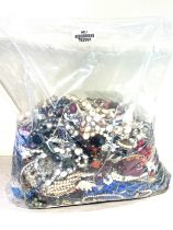 10kg UNSORTED COSTUME JEWELLERY inc. Bangles, Necklaces, Rings, Earrings.