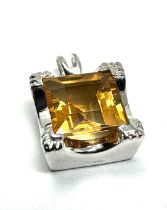 9ct gold citrine pendant (5g)