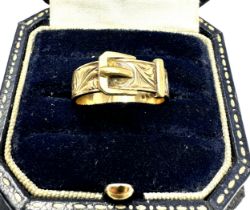 9ct gold buckle ring (4.1g)