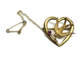 9ct gold antique ruby bird heart shaped brooch (1.9g)