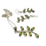 A silver stone set necklace and earrings set (16g)