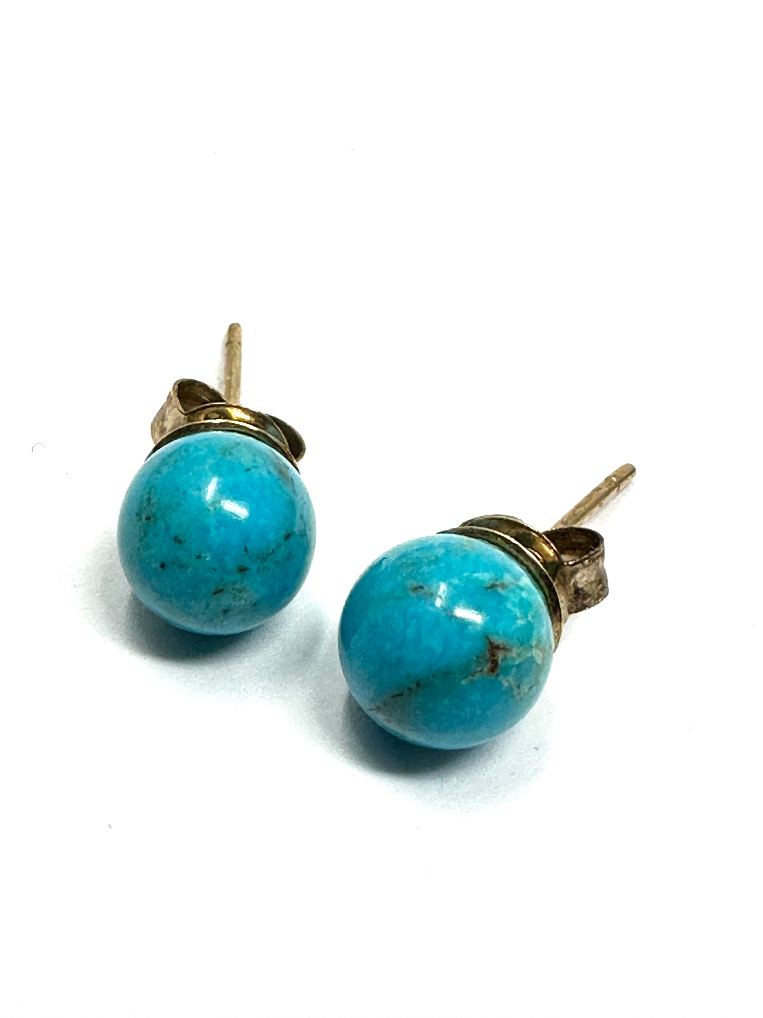 9ct gold turquoise stud earrings (2.1g) - Image 2 of 2