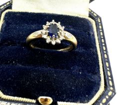 9ct gold diamond & sapphire cluster ring (2.5g)