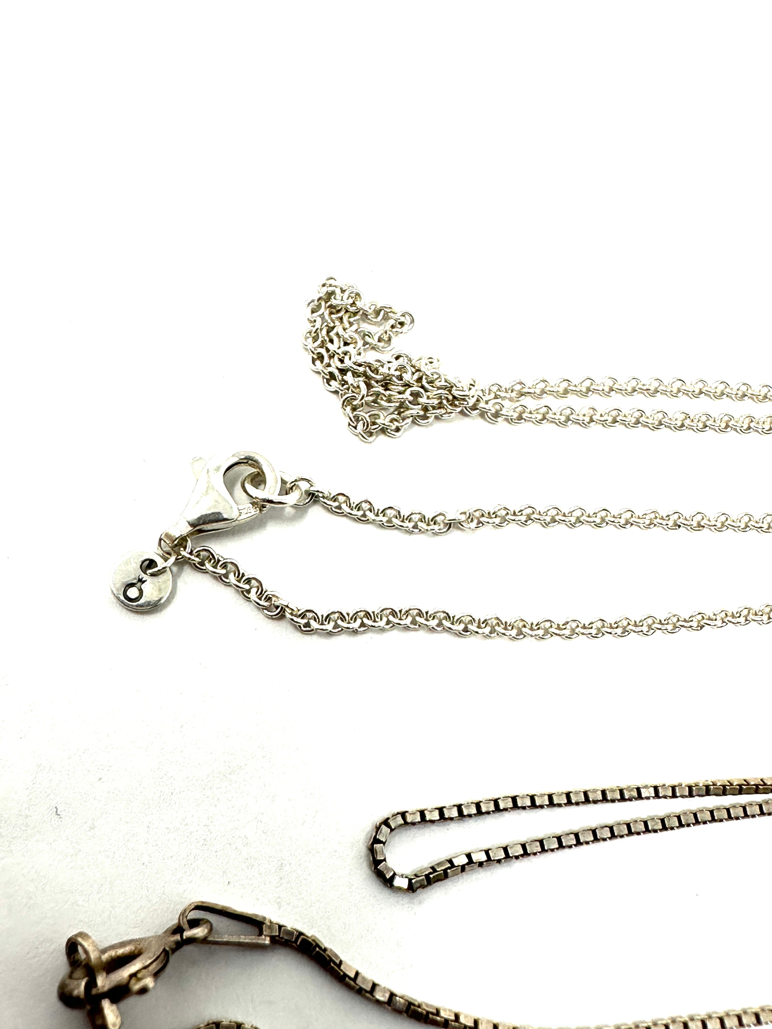 selection of silver chain necklaces inc pandora chain weight 22g - Image 4 of 4