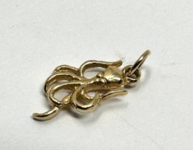 12ct gold octopus pendant (1.2g)