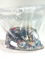 10kg UNSORTED COSTUME JEWELLERY inc. Bangles, Necklaces, Rings, Earrings.