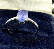 9ct gold tanzanite solitaire ring (1.4g)