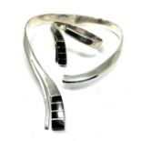 A statement signed Mexico silver torque and bangle set (171g)