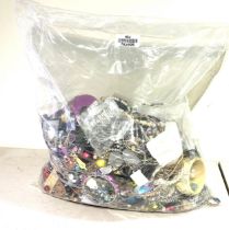 10kg UNSORTED COSTUME JEWELLERY inc. Bangles, Necklaces, Rings, Earrings.