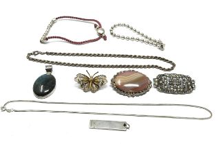 selection of silver jewellery includes pendant brooches necklace etc weight 102g