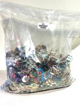 10kg UNSORTED COSTUME JEWELLERY inc. Bangles, Necklaces, Rings, Earrings.