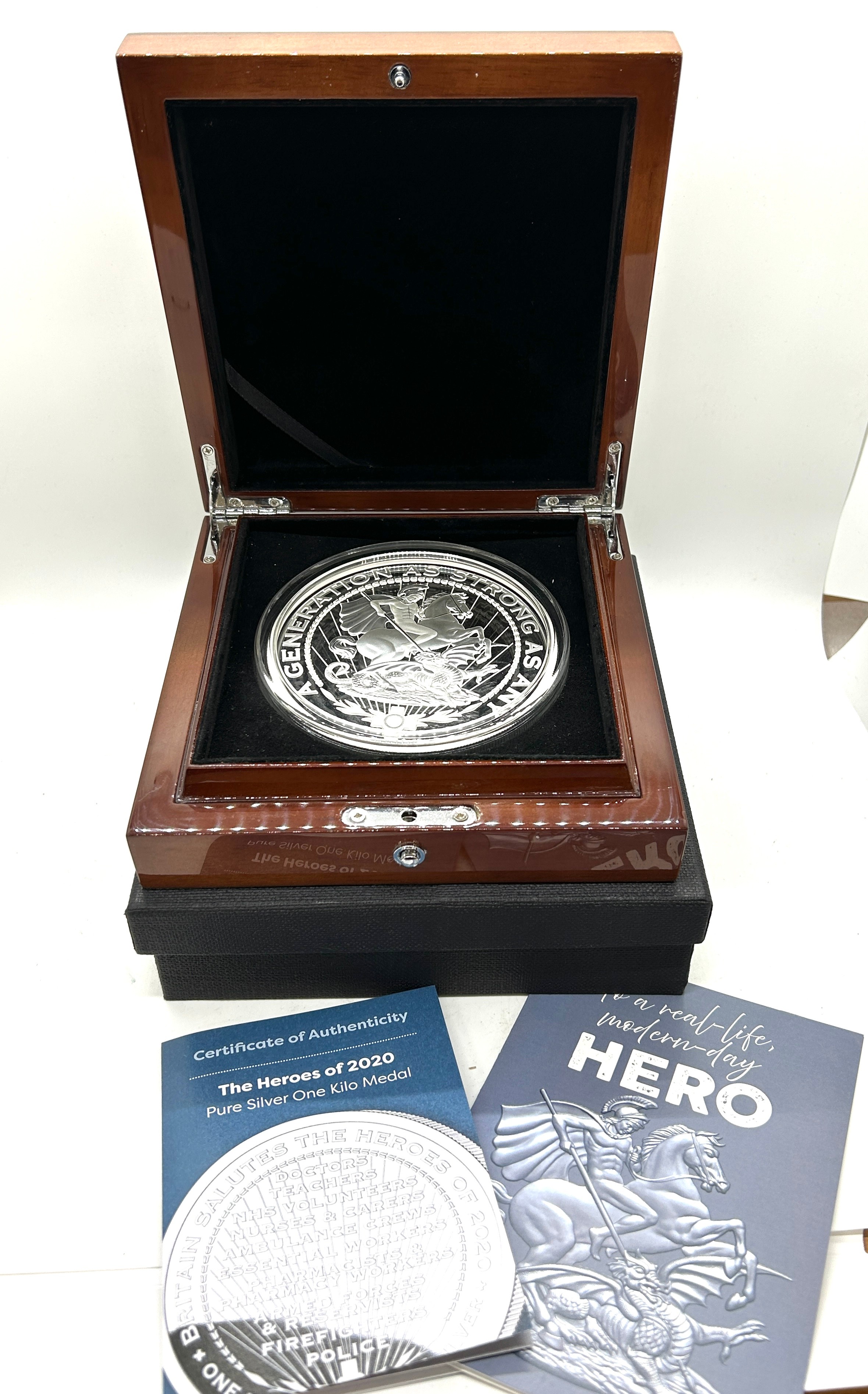Cased silver .999 Complete heros of 2020, one ( 1 ) kilo medal limited edition 42 of 100