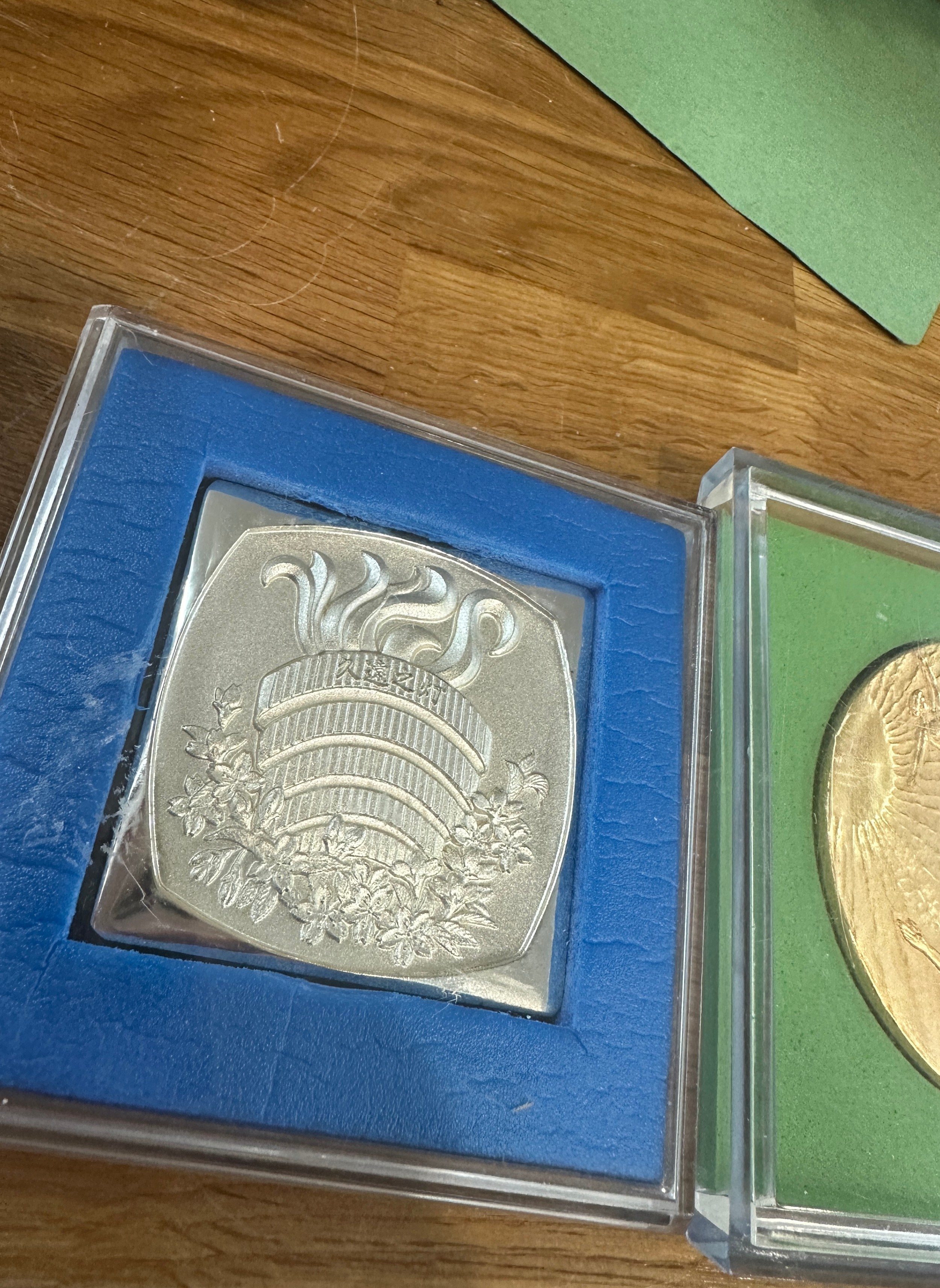 Two oriental coins ' 10th NSA Convention' and ' Tower of World peace' - Image 5 of 5