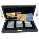 Cased Hattons 2020 22 carat Unknown warrior 100th anniversary gold deluxe sovereign proof set, coins