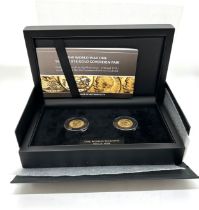 Cased Hattons 22 carat King George V WWI first and last gold sovereign set