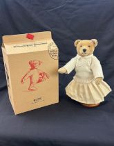 Boxed Steiff pat and nora titanic teddy bear height 13 inches