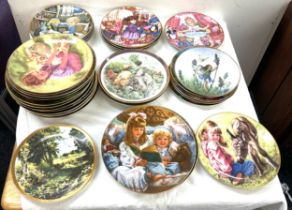 Large selection of collectors plates, to include Hamilton , Heinrich etc