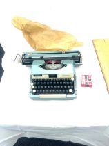 Vintage cased imperial type writer