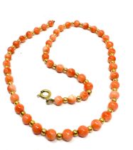 9ct gold coral & gold bead choker necklace measures approx 40 cm long weight 11.5g
