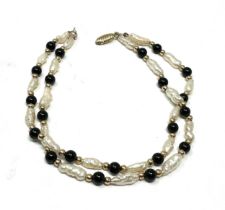 9ct gold Cultured Freshwater Rice Pearl & black bead with gold spacers bracelet