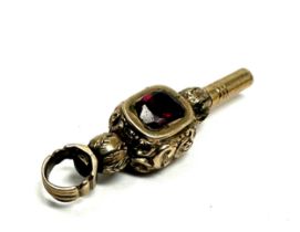 Antique gold & gemstone set pocket watch key measures approx 3cm weight 3.5g