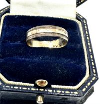 9ct gold wedding band weight 2g