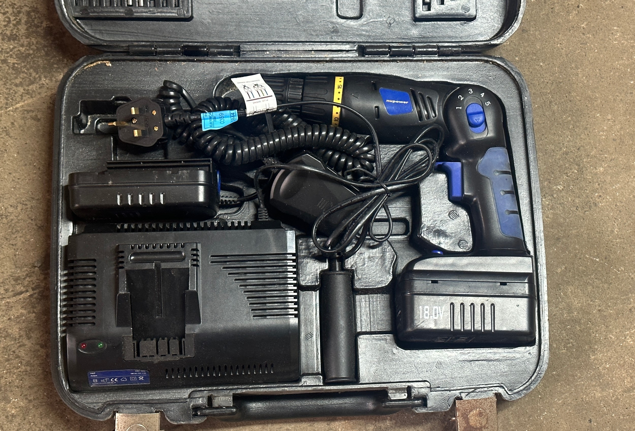 18 v Nu power drill - in working order - Image 3 of 3
