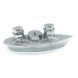 A Boat Cruet set