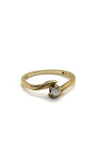 Ladies 9ct gold diamond ring, ring size J, overall weight 1.3g