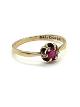 9ct gold ruby stone set ring, ring size M, overall weight 1.1g