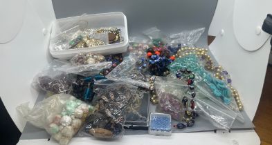 Large selection of vintage and later costume jewellery