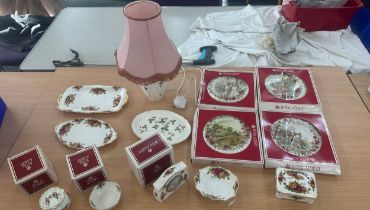 Selection of Royal Albert pottery to include old country rose table lamp, trinkets, Collector plates