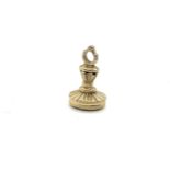 9ct gold fob pendant, approximate overall weight 5.8g