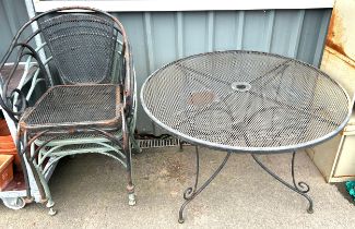 Outdoor metal table and 4 chairs