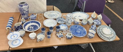 Large selection of blue and white porcelain items to include oriental, T&G etc